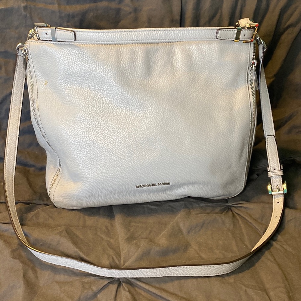 Michael Kors Light Grey Shoulder or Crossbody with Adjustable & Removable Strap.